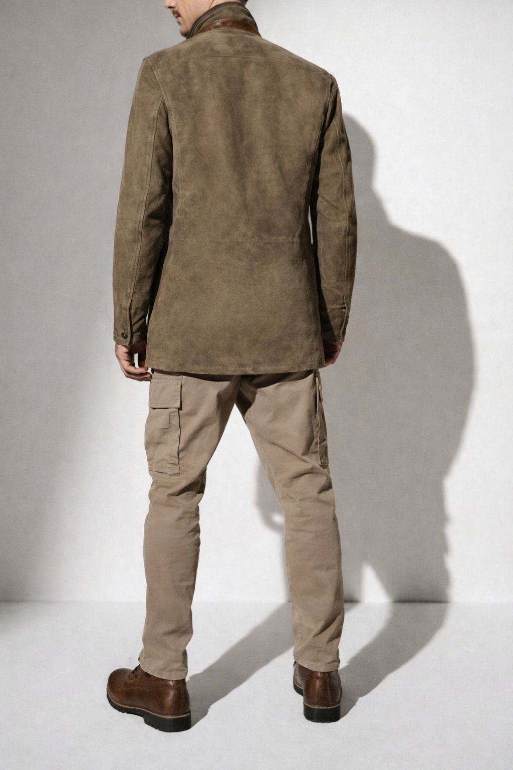 Veste en Suède pour Homme avec Détails en Cuir – Élégance Intemporelle